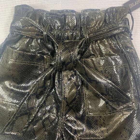 Blank NYC Snakeskin Paper bag Shorts - Picture 12 of 12